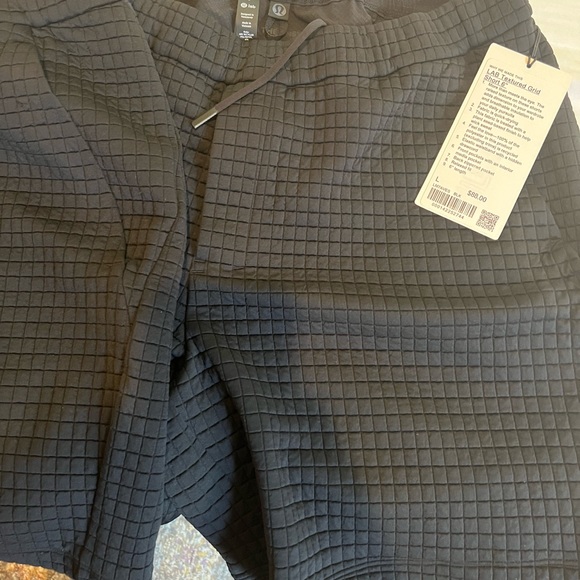 Lululemon LAB Textured Grid Short 6"' - Large - Black- New - Picture 1 of 4